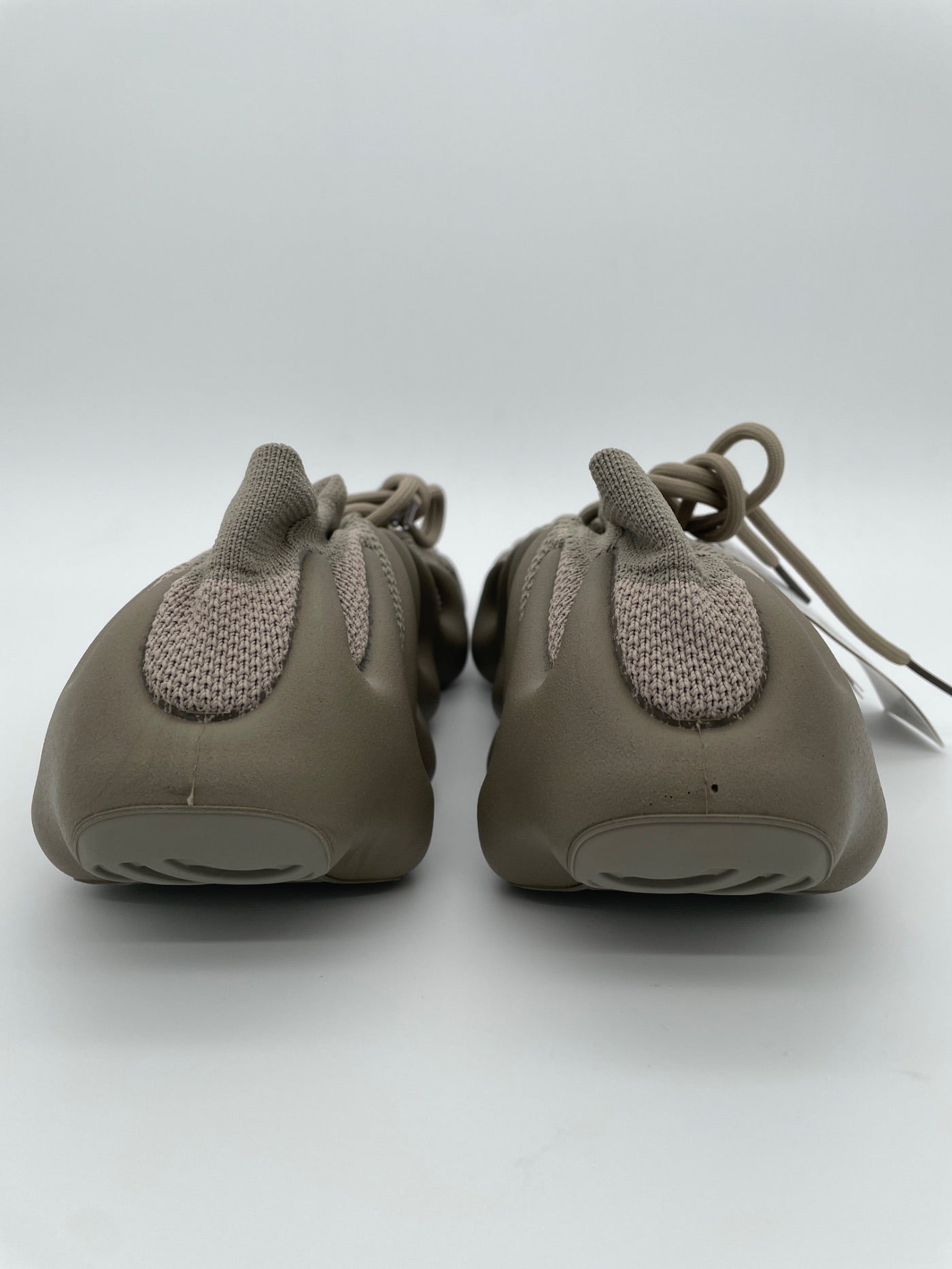 Adidas x Kanye West (Yeezy) 450 Low Top EU 42 Beige