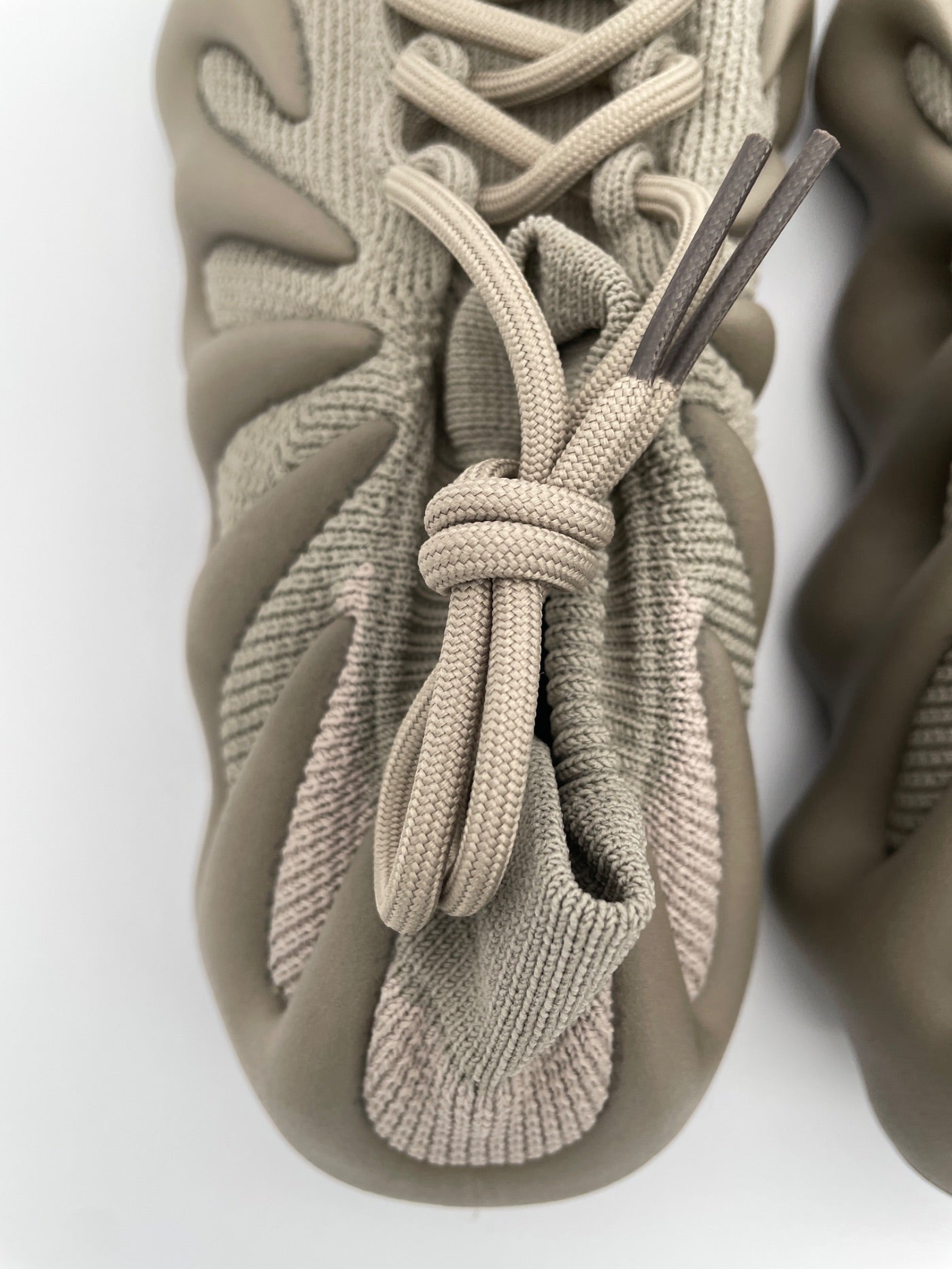 Adidas x Kanye West (Yeezy) 450 Low Top EU 42 Beige